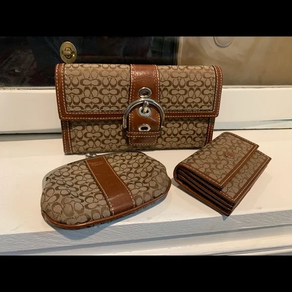 Coach | Bags | Coach Matching Wallet Brown Signature Set  display picture 1
